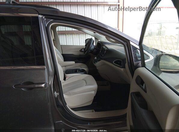 2C4RC1DG7MR505704 2021 CHRYSLER VOYAGER Серый Вид салона спереди