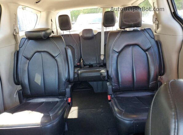 2C4RC1DG7MR532112 2021 CHRYSLER VOYAGER White Vista de los asientos traseros