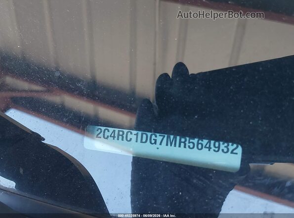 2C4RC1DG7MR564932 2021 CHRYSLER VOYAGER White 