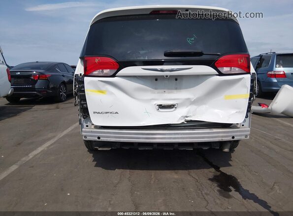 2C4RC1DG8HR831176 2017 CHRYSLER PACIFICA White Front view