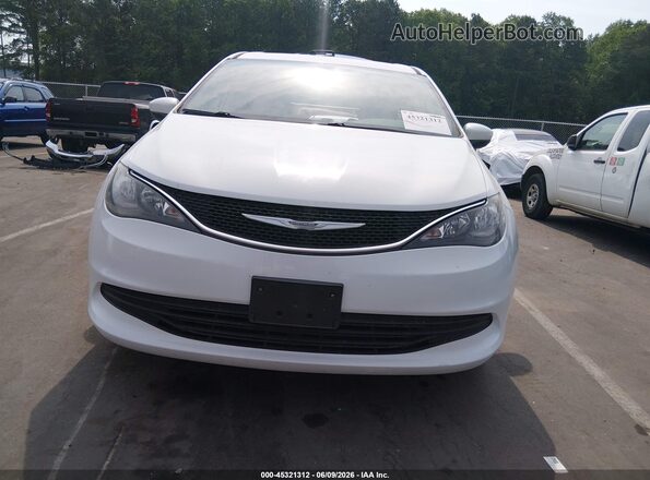 2C4RC1DG8HR831176 2017 CHRYSLER PACIFICA White Rear interior view