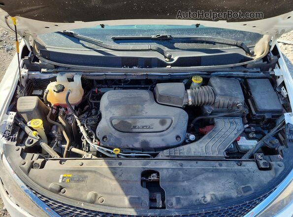 2C4RC1DG8MR505632 2021 CHRYSLER VOYAGER Белый Вид подкапотного пространства