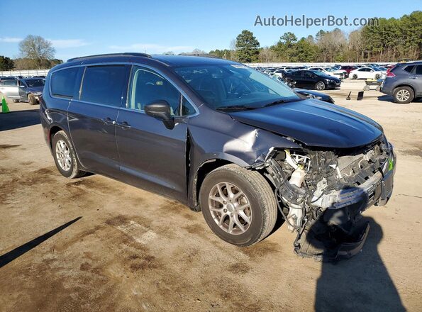 2C4RC1DG9LR176566 2020 CHRYSLER VOYAGER Gray Front right