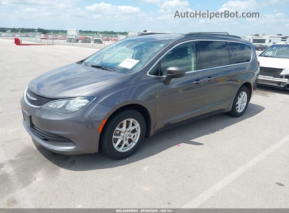 2C4RC1DG9LR195652 2020 CHRYSLER VOYAGER Gray Front left