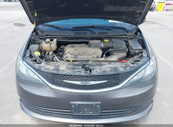 2C4RC1DG9LR195652 2020 CHRYSLER VOYAGER Gray Rear view