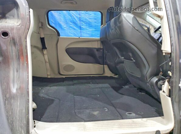 2C4RC1DGXLR257124 2020 CHRYSLER VOYAGER Gray Rear interior view
