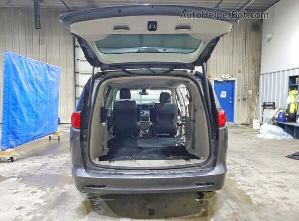 2C4RC1DGXLR257124 2020 CHRYSLER VOYAGER Gray Rear view