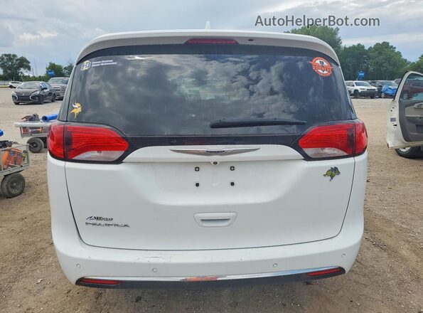 2C4RC1EG0HR570186 2017 CHRYSLER PACIFICA White Вид ззаду