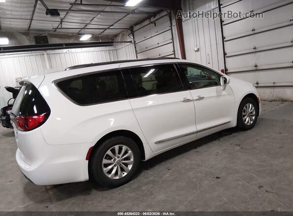 2C4RC1EG0JR154774 2018 CHRYSLER PACIFICA White 