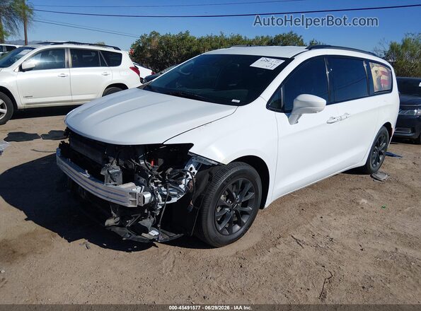 2C4RC1EG1KR575940 2019 CHRYSLER PACIFICA Белый Передняя левая четверть