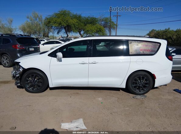 2C4RC1EG1KR575940 2019 CHRYSLER PACIFICA Белый Панорамный вид салона 360°