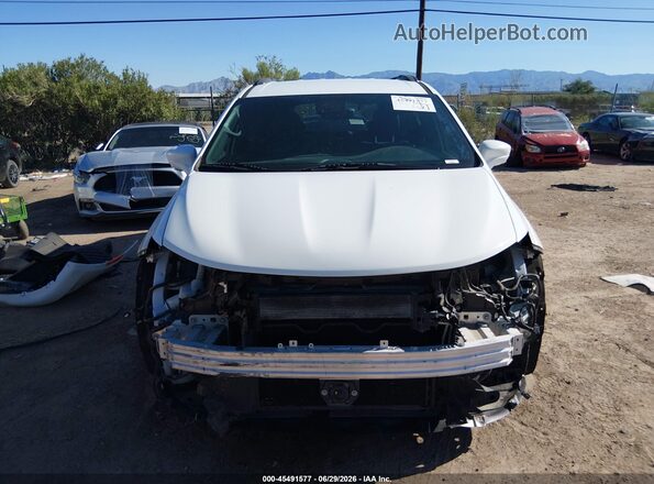 2C4RC1EG1KR575940 2019 CHRYSLER PACIFICA Белый Вид щитка приборов