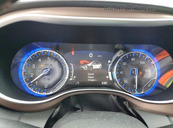 2C4RC1EG2HR584932 2017 CHRYSLER PACIFICA Серый Вид щитка приборов