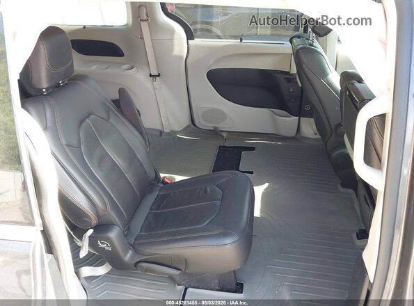 2C4RC1EG2HR851342 2017 CHRYSLER PACIFICA Gray VIN sticker view