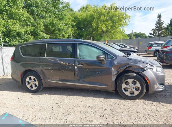 2C4RC1EG2HR851342 2017 CHRYSLER PACIFICA Gray Rear interior view