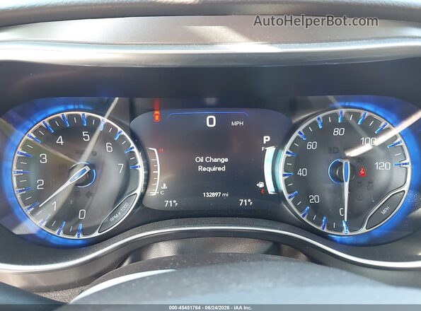 2C4RC1EG3HR518812 2017 CHRYSLER PACIFICA Maroon Vista de los asientos traseros