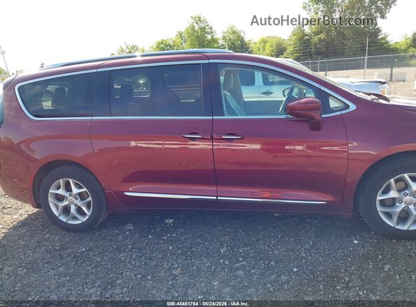 2C4RC1EG3HR518812 2017 CHRYSLER PACIFICA Maroon Vista interior trasera