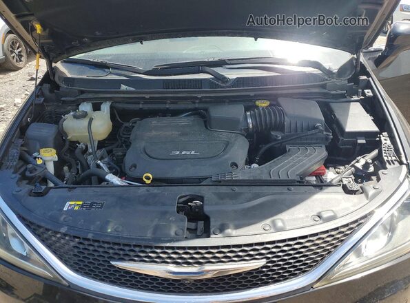 2C4RC1EG3HR628274 2017 CHRYSLER PACIFICA Black Widok komory silnika