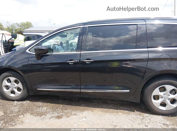 2C4RC1EG4HR778510 2017 CHRYSLER PACIFICA Black სალონის 360-გრადუსიანი ხედი