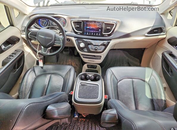 2C4RC1EG4LR104396 2020 CHRYSLER PACIFICA Gray Вид панелі приладів