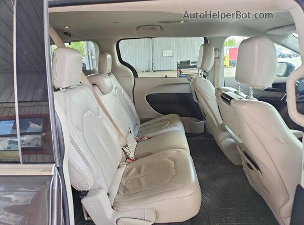 2C4RC1EG5HR518391 2017 CHRYSLER PACIFICA Серый Вид задней части салона