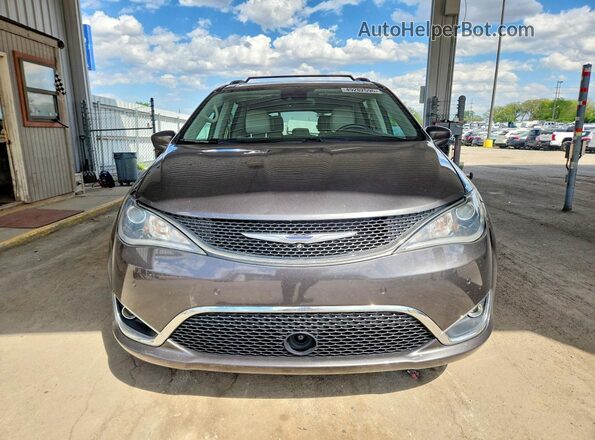 2C4RC1EG5HR518391 2017 CHRYSLER PACIFICA Серый Вид спереди