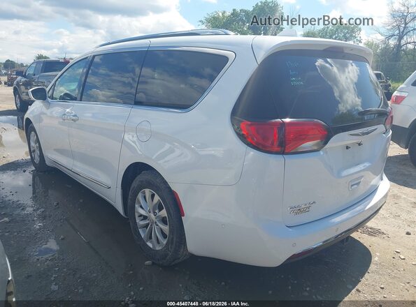 2C4RC1EG5JR338611 2018 CHRYSLER PACIFICA White Trasero izquierdo