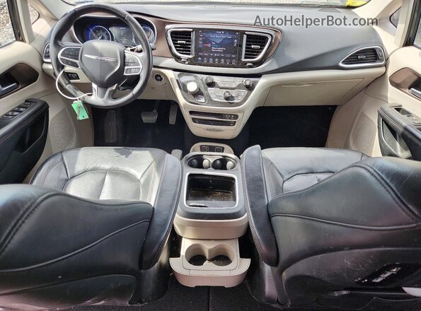 2C4RC1EG6JR247900 2018 CHRYSLER PACIFICA Black Dashboard view