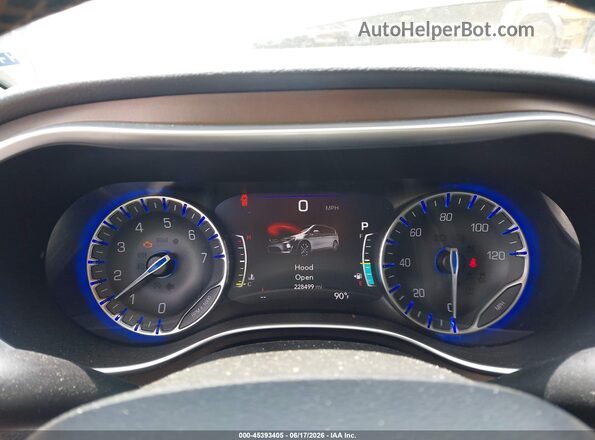 2C4RC1EG6JR273185 2018 CHRYSLER PACIFICA Black Հետևի նստատեղերի տեսք