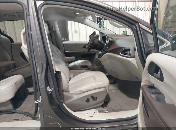 2C4RC1EG8LR166545 2020 CHRYSLER PACIFICA Gray Widok wnętrza z przodu