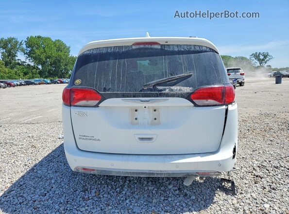 2C4RC1EG8LR210558 2020 CHRYSLER PACIFICA White უკანა ხედი