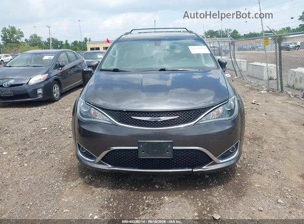 2C4RC1EG9HR591375 2017 CHRYSLER PACIFICA Gray 