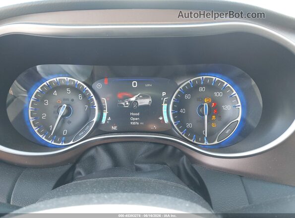 2C4RC1EG9HR851385 2017 CHRYSLER PACIFICA Silver Widok tylnych siedzeń