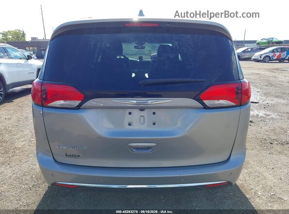2C4RC1EG9HR851385 2017 CHRYSLER PACIFICA Silver 