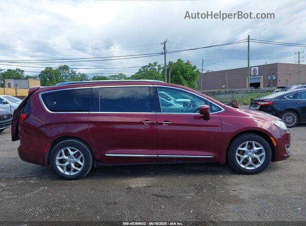 2C4RC1EG9JR116668 2018 CHRYSLER PACIFICA Red Vista interior trasera