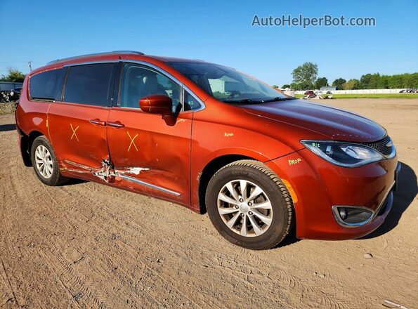 2C4RC1EG9JR172299 2018 CHRYSLER PACIFICA Оранжевый Передняя правая четверть