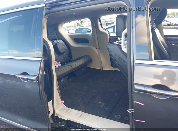 2C4RC1EG9KR549683 2019 CHRYSLER PACIFICA Gray Widok naklejki z numerem VIN