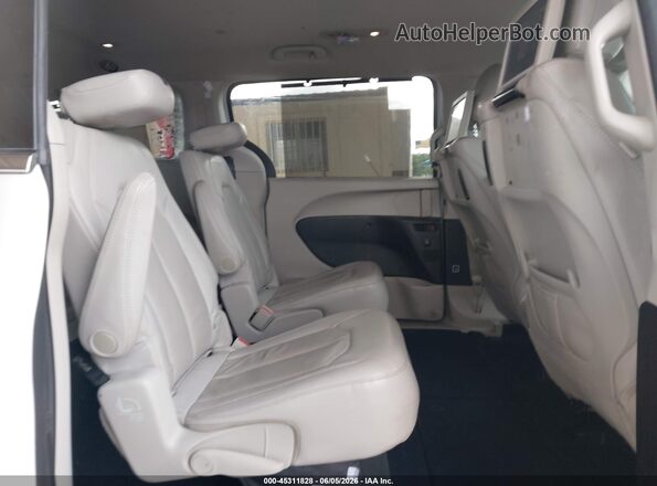 2C4RC1EG9LR184374 2020 CHRYSLER PACIFICA White Вид наклейки з VIN-кодом