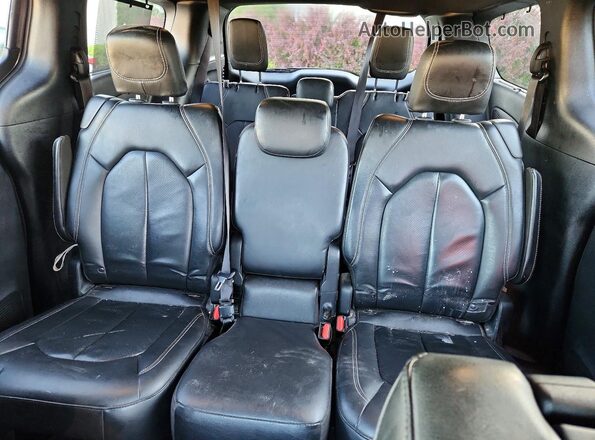 2C4RC1EG9LR286550 2020 CHRYSLER PACIFICA Gray უკანა სავარძლების ხედი