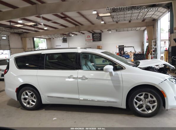 2C4RC1EGXLR230603 2020 CHRYSLER PACIFICA Белый Панорамный вид салона 360°
