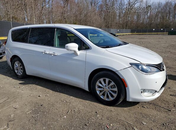 2C4RC1FG1KR588900 2019 CHRYSLER PACIFICA White Առջևի աջ