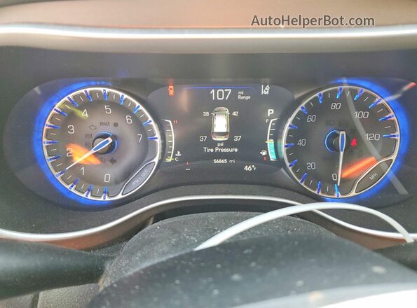 2C4RC1FG1KR588900 2019 CHRYSLER PACIFICA White Սարքավորումների վահանակի տեսք