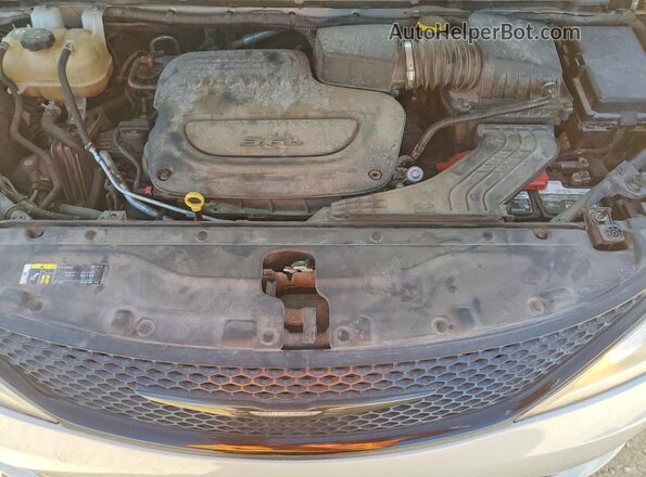 2C4RC1FG1LR173500 2020 CHRYSLER PACIFICA White Widok komory silnika