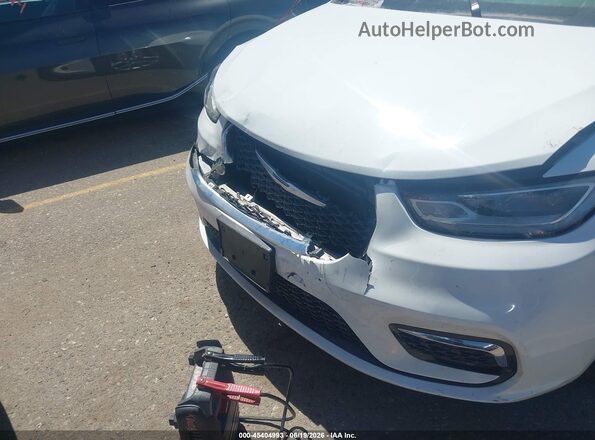 2C4RC1FG1PR500676 2023 CHRYSLER PACIFICA White Front view