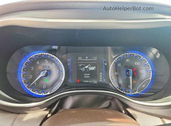 2C4RC1FG2JR157111 2018 CHRYSLER PACIFICA White Вид щитка приладів