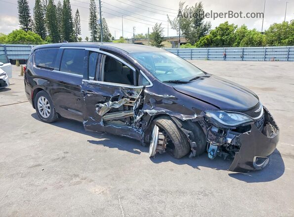 2C4RC1FG2JR279144 2018 CHRYSLER PACIFICA Purple Delantero derecho