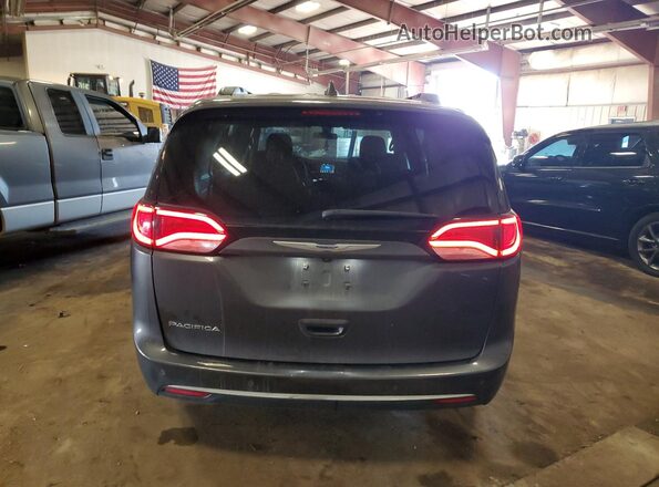 2C4RC1FG2JR355977 2018 CHRYSLER PACIFICA Gray უკანა ხედი