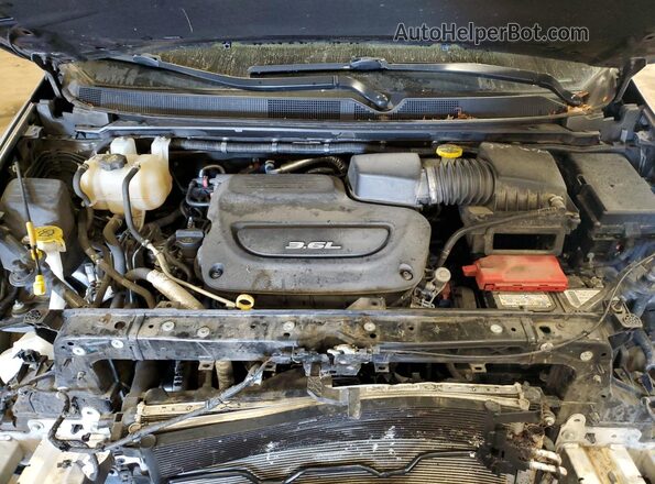 2C4RC1FG2JR355977 2018 CHRYSLER PACIFICA Gray ძრავის განყოფილების ხედი
