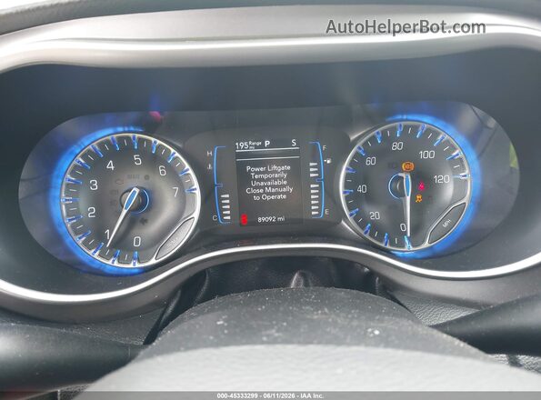 2C4RC1FG2LR104203 2020 CHRYSLER PACIFICA White Вид задніх сидінь