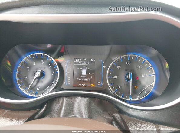 2C4RC1FG2LR143342 2020 CHRYSLER PACIFICA White უკანა სავარძლების ხედი